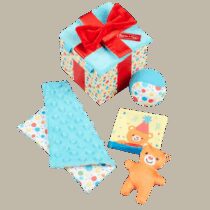 Set jucarii bebe in cutie cadou din lemn
